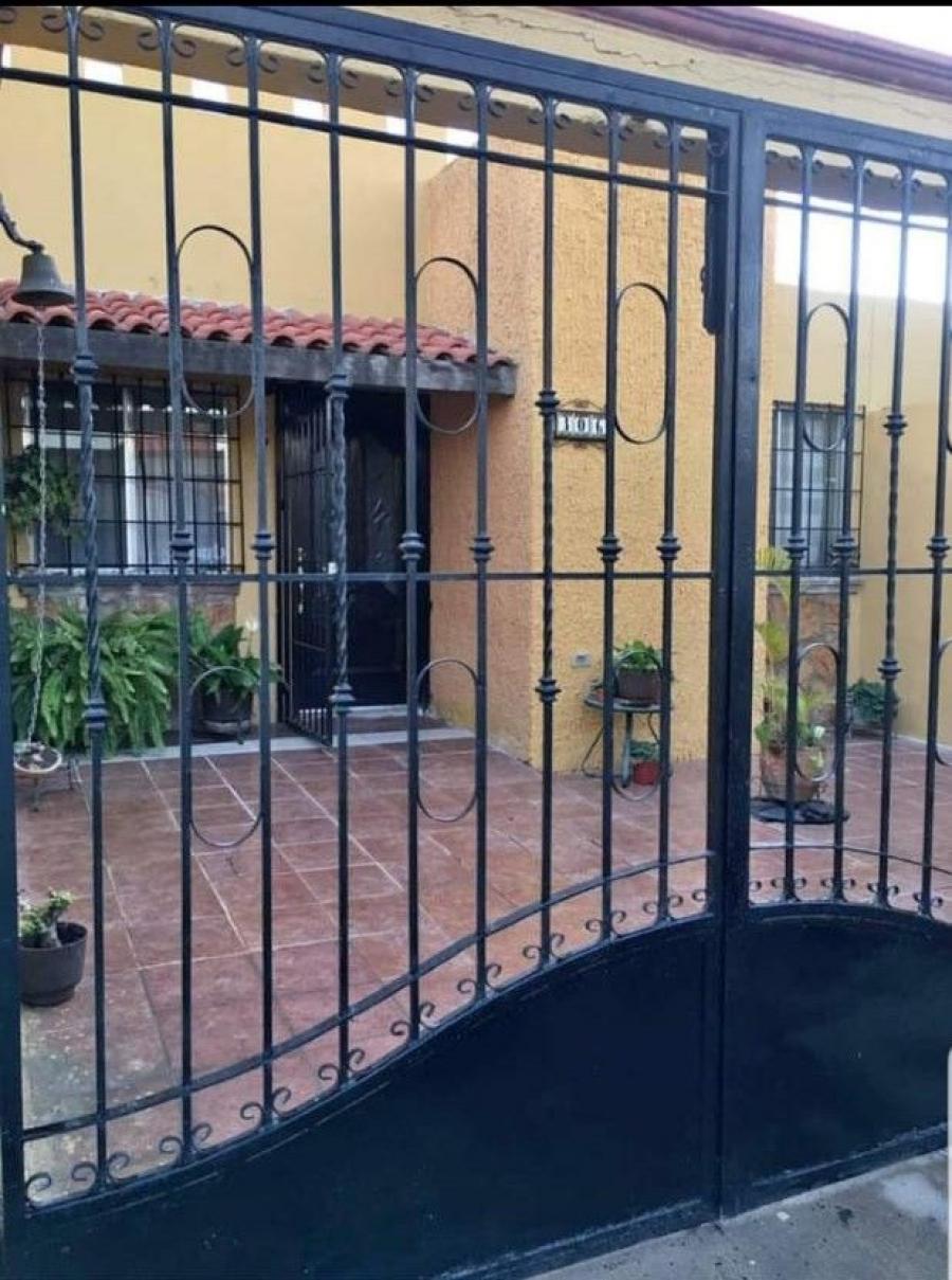 Foto Casa en Venta en OBLATOS, Guadalajara, Jalisco - $ 985.000 - CAV294422 - BienesOnLine