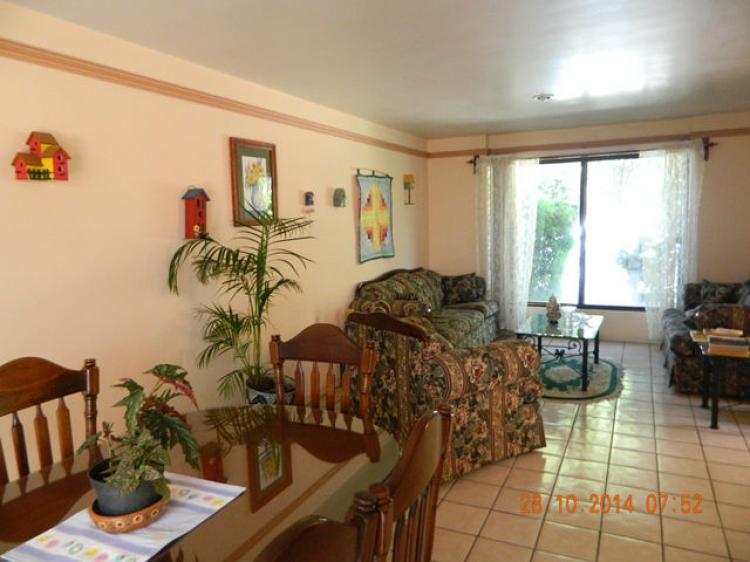 Foto Casa en Venta en COL EL LAGO I, Morelia, Michoacan de Ocampo - $ 2.390.000 - CAV127028 - BienesOnLine