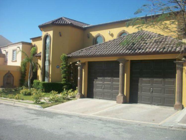 Foto Casa en Renta en LAS FUENTES RESIDENCIAL, Reynosa, Tamaulipas - U$D 2.000 - CAR77229 - BienesOnLine