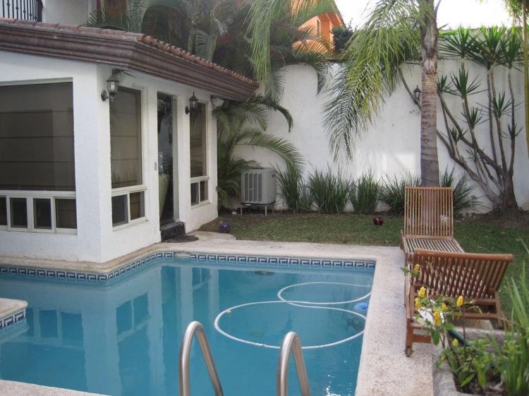 Foto Casa en Venta en RESIDENCIAL BOSQUENCINOS, Monterrey, Nuevo Leon - $ 8.400.000 - CAV192956 - BienesOnLine