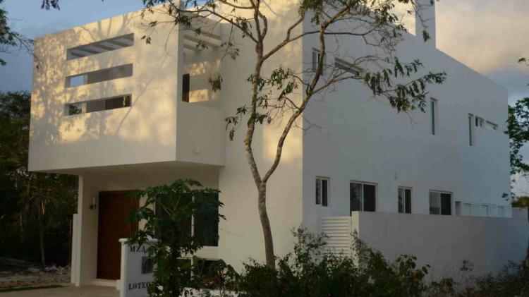 Foto Casa en Venta en Residencial Bambu, Playa del Carmen, Quintana Roo - $ 3.700.000 - CAV94874 - BienesOnLine