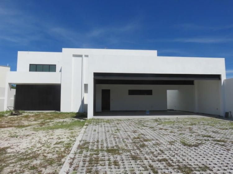 Foto Casa en Venta en Residencial Punta Este, Ciudad del Carmen, Campeche - $ 5.600.000 - CAV187606 - BienesOnLine