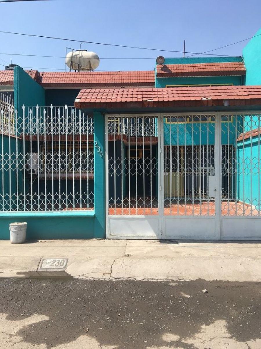 Foto Casa en Venta en VILLA DE LAS FLORES 2DA SECCIN, San Francisco Coacalco, Mexico - $ 2.500.000 - CAV316453 - BienesOnLine