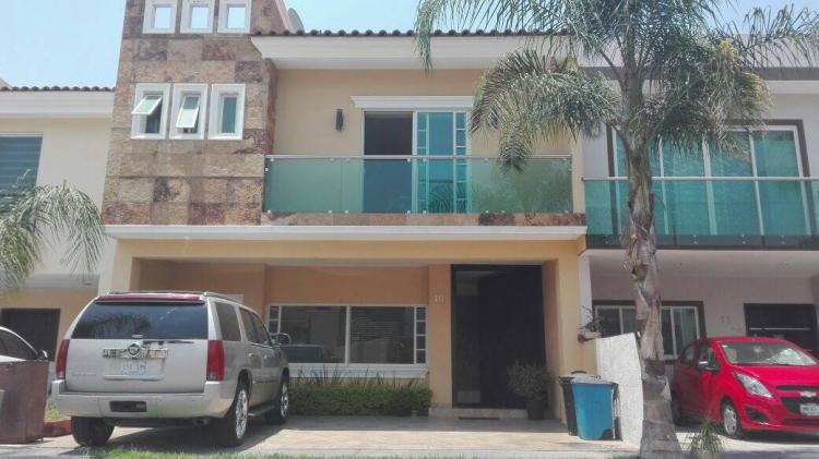 Foto Casa en Venta en Real de Valdepeas, Zapopan, Jalisco - $ 2.800.000 - CAV233952 - BienesOnLine
