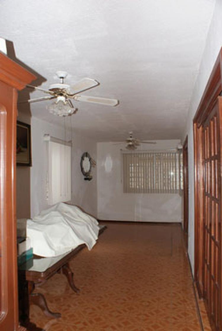 Foto Casa en Venta en VALLE DEL CONTRY., Guadalupe, Nuevo Leon - $ 3.600.000 - CAV108261 - BienesOnLine