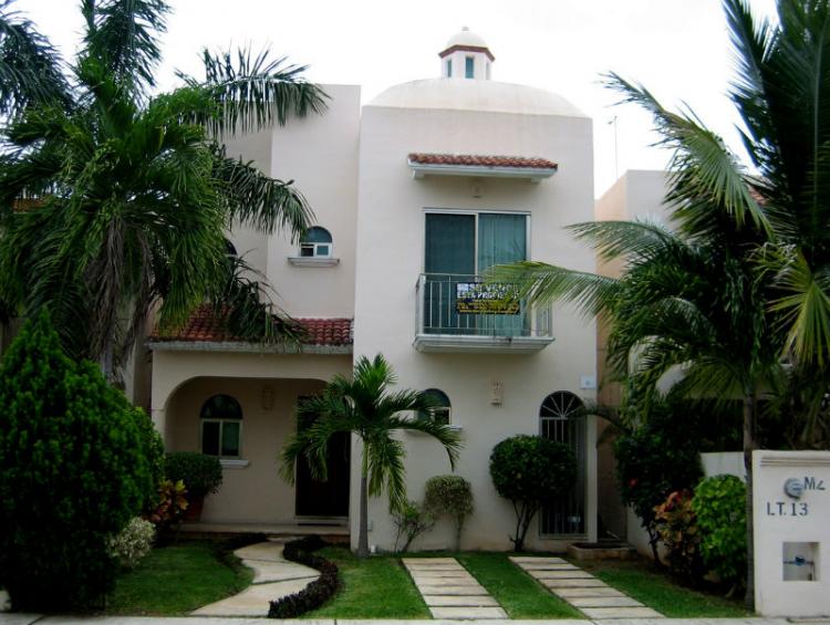 Foto Casa en Venta en RESIDENCIAL LA PIEDRA II, Cancn, Quintana Roo - $ 2.400.000 - CAV54505 - BienesOnLine