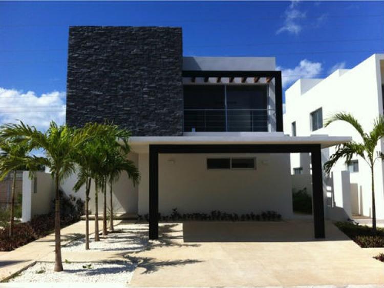Casa en Venta en RESIDENCIAL CUMBRES, Cancún, Quintana Roo - $  -  CAV54519 - BienesOnLine