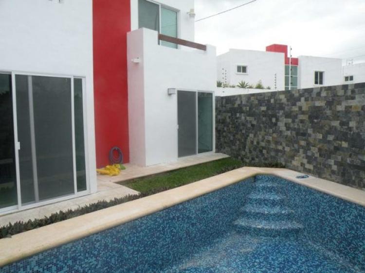 Foto Casa en Venta en Alamos I, Valle Real, Cancun, Quintana Roo - $ 2.450.000 - CAV47018 - BienesOnLine