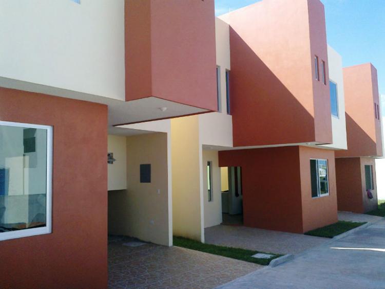 Foto Casa en Venta en SANTA ISABEL IV ETAPA, Coatzacoalcos, Veracruz - $ 1.250.000 - CAV46678 - BienesOnLine