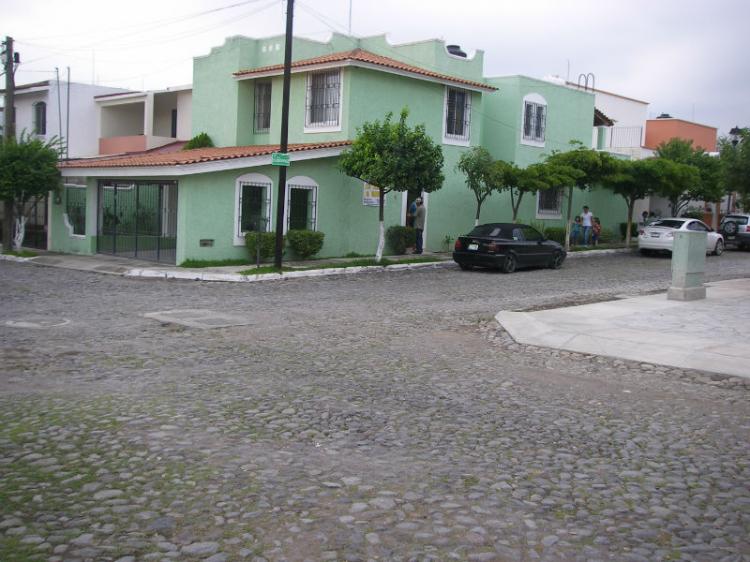 Foto Casa en Venta en SANTA BARBARA, Colima, Colima - $ 1.800.000 - CAV46044 - BienesOnLine
