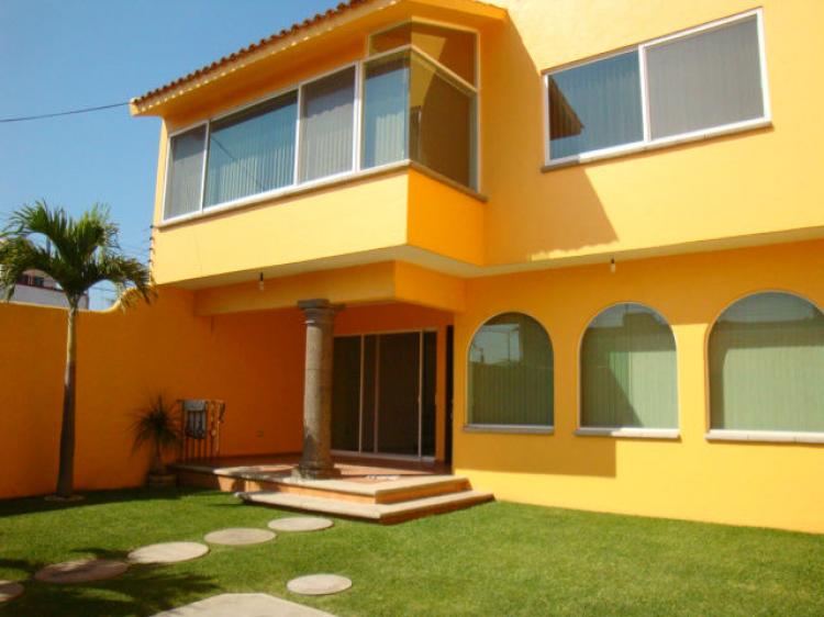 Foto Casa en Venta en Jardines de Ahuatlan, Cuernavaca, Morelos - $ 2.650.000 - CAV51389 - BienesOnLine