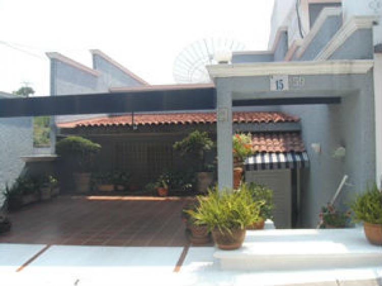 Foto Casa en Venta en Fraccionamiento Tabachines, Cuernavaca, Morelos - $ 3.950.000 - CAV58027 - BienesOnLine