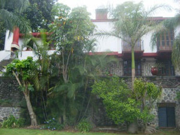 Foto Casa en Venta en Lomas de Atzingo, Cuernavaca, Morelos - $ 4.950.000 - CAV60261 - BienesOnLine