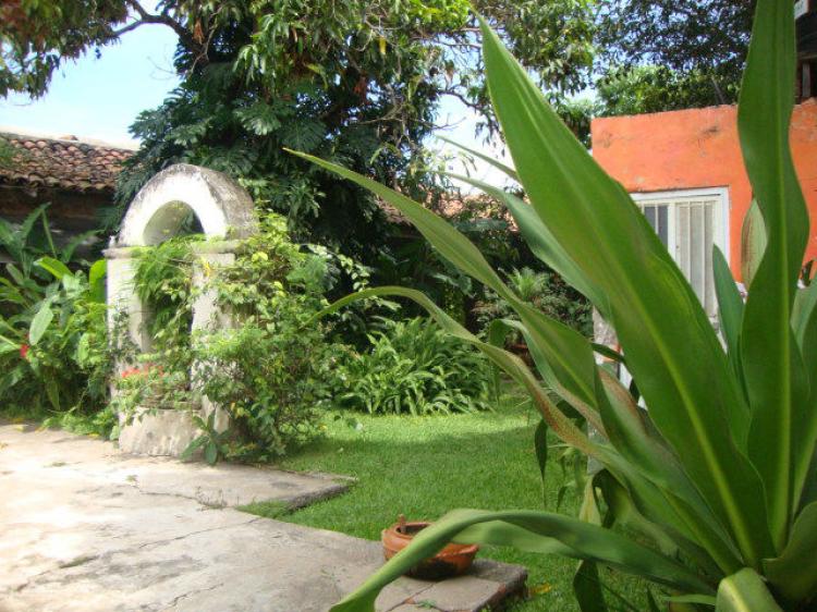 Fotos de Casa Grande 131m. cerca del centro, muchas áreas verdes