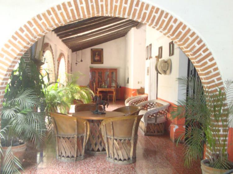 Fotos de Casa Grande 131m. cerca del centro, muchas áreas verdes