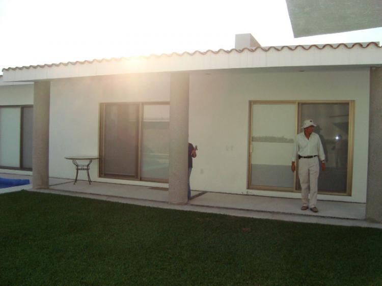 Foto Casa en Venta en Paraso Country Club, Emiliano Zapata, Morelos - $ 4.200.000 - CAV51813 - BienesOnLine