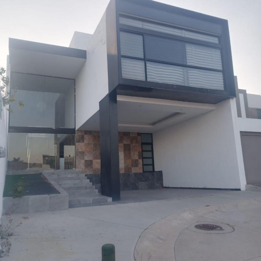 Foto Casa en Venta en Porta Fontana, Len de los Aldama, Guanajuato - $ 7.331.000 - CAV334146 - BienesOnLine