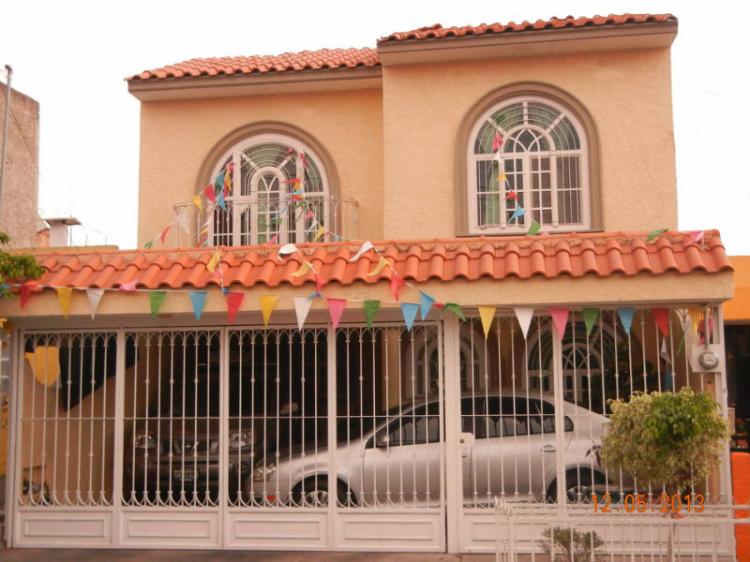 Foto Casa en Venta en san vicente, Guadalajara, Jalisco - $ 1.438.000 - CAV74365 - BienesOnLine