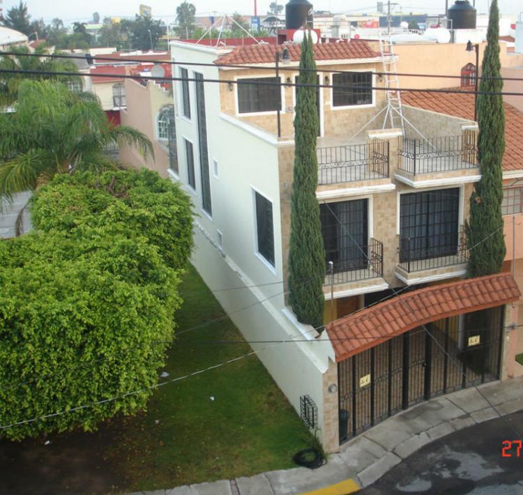 Foto Casa en Venta en Jardines de Santa Isabel, Guadalajara, Jalisco - $ 2.300.000 - CAV76963 - BienesOnLine