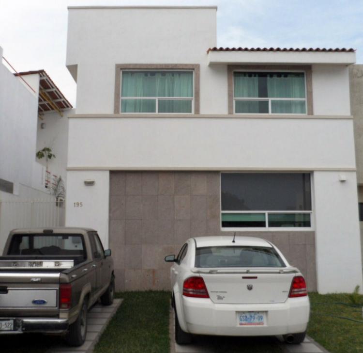 Foto Casa en Venta en San Antonio de Ayala, Irapuato, Guanajuato - $ 1.800.000 - CAV68025 - BienesOnLine