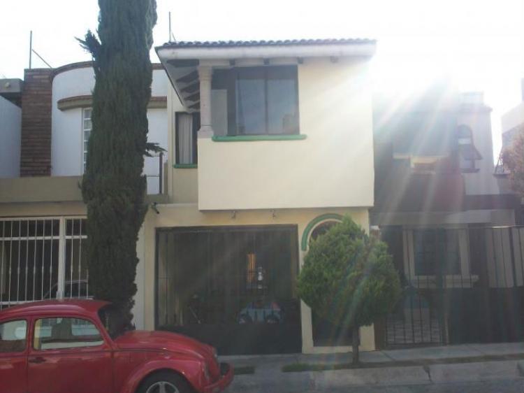 Foto Casa en Venta en OCOLUCEN, Morelia, Michoacan de Ocampo - $ 1.100.000 - CAV58253 - BienesOnLine