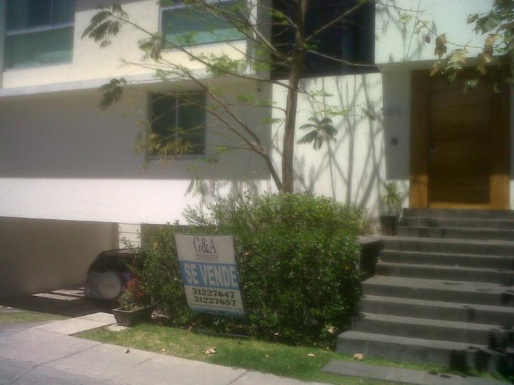 Home in Metric Way