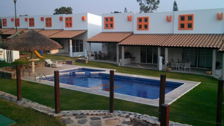 Foto Casa en Venta en OAXTEPEC, Yautepec de Zaragoza, Morelos - $ 1.100.000 - CAV78150 - BienesOnLine