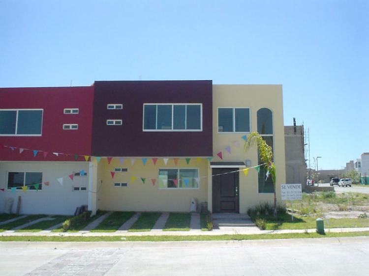 Foto Casa en Venta en Valle Imperial, Zapopan, Jalisco - $ 1.870.000 - CAV58708 - BienesOnLine