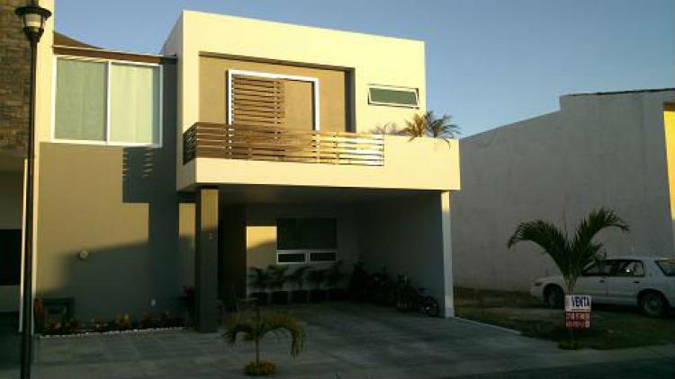 Foto Casa en Venta en El Carmen Habitat, Zapopan, Jalisco - $ 5.600.000 - CAV70731 - BienesOnLine
