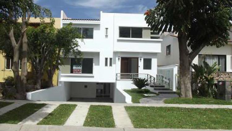 Foto Casa en Venta en Valle Real, Zapopan, Jalisco - $ 8.200.000 - CAV73244 - BienesOnLine