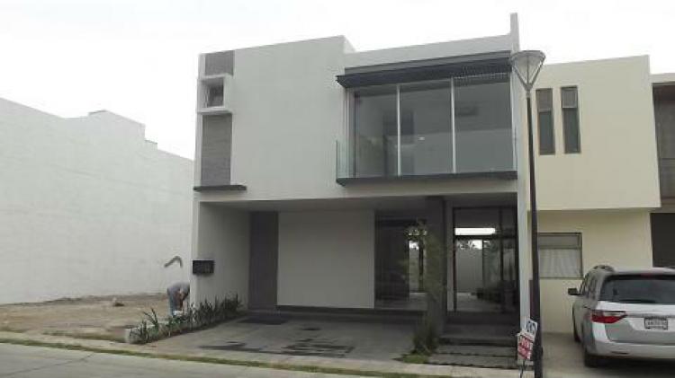 Foto Casa en Venta en Solares, Zapopan, Jalisco - $ 2.900.000 - CAV74757 - BienesOnLine