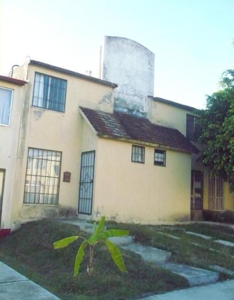 Foto Casa en Venta en Villas de Xochitepec, Villas de Xochitepec, Morelos - $ 385.000 - CAV16285 - BienesOnLine