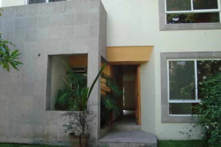 Foto Casa en Venta en Acapantzingo, Cuernavaca, Morelos - $ 2.800.000 - CAV14597 - BienesOnLine