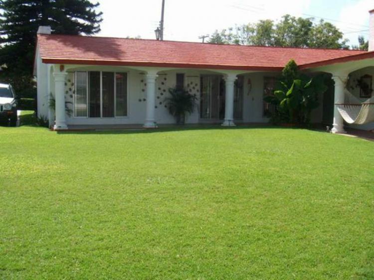 Foto Casa en Renta por Temporada en Lomas de Cocoyoc, Fraccionamiento Lomas de Cocoyoc, Morelos - $ 4.000 - CA103922 - BienesOnLine