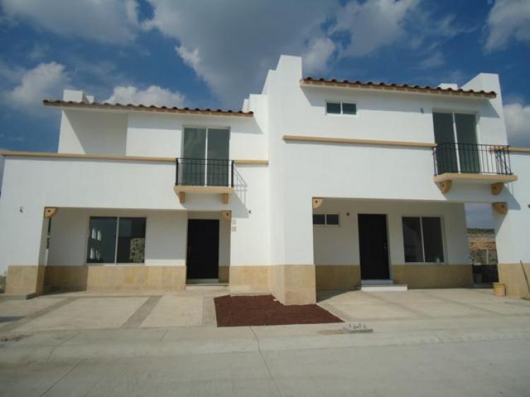 Foto Casa en Venta en Sierravista, Irapuato, Guanajuato - $ 2.750.000 - CAV158902 - BienesOnLine