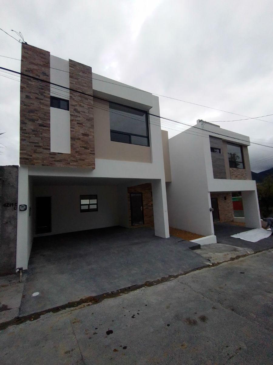 Foto Casa en Venta en VILLAS LAS FUENTES, Monterrey, Nuevo Leon - $ 4.200.000 - CAV313004 - BienesOnLine