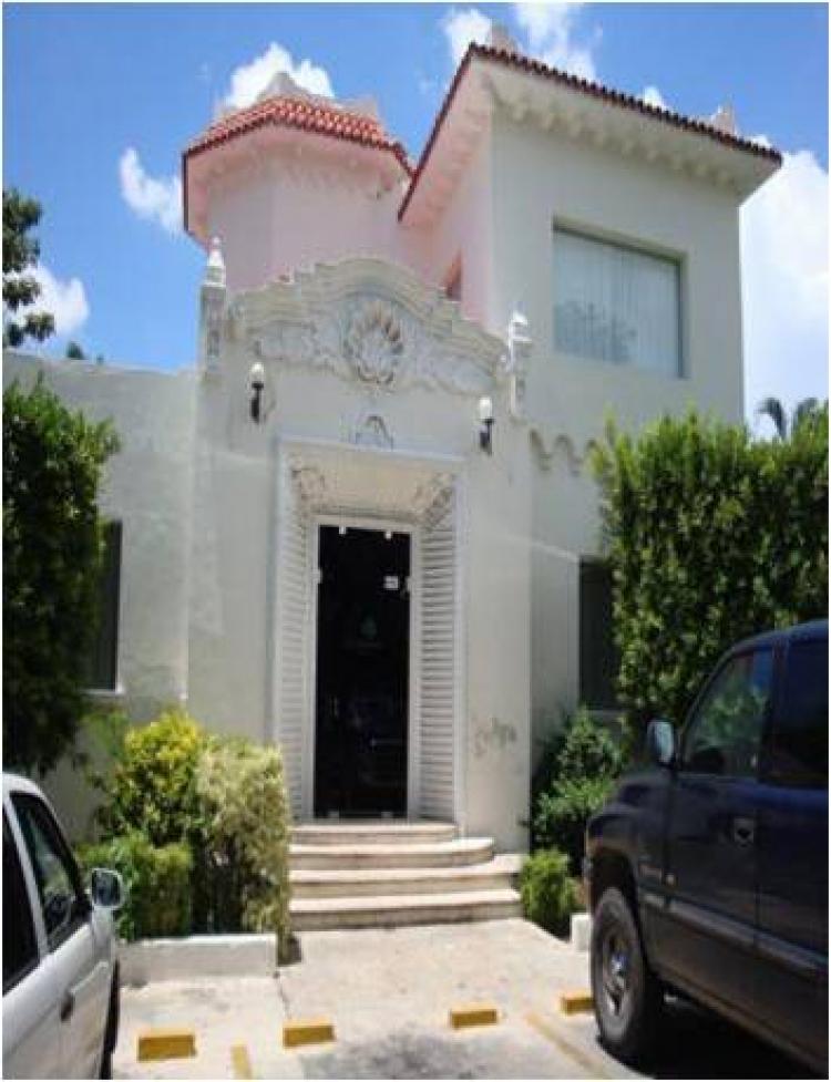 Foto Casa en Venta en centro cerca de hotel fiesta Americana y Montejo y, Mrida, Yucatan - $ 13.500.000 - CAV23376 - BienesOnLine