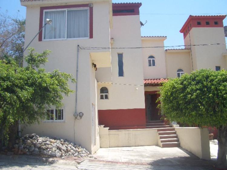 Foto Casa en Venta en Burgos Bugambilias, Cuernavaca, Morelos - $ 1.650.000 - CAV21544 - BienesOnLine
