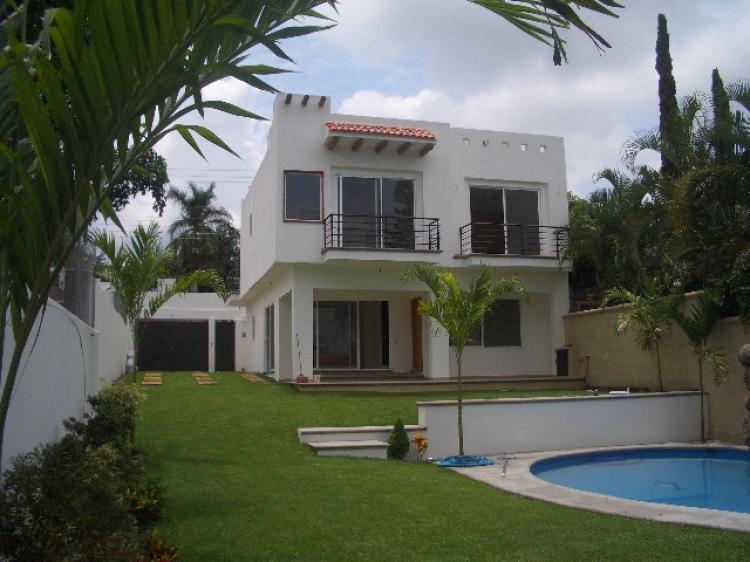 Foto Casa en Venta en Burgos, Cuernavaca, Morelos - $ 3.800.000 - CAV24840 - BienesOnLine