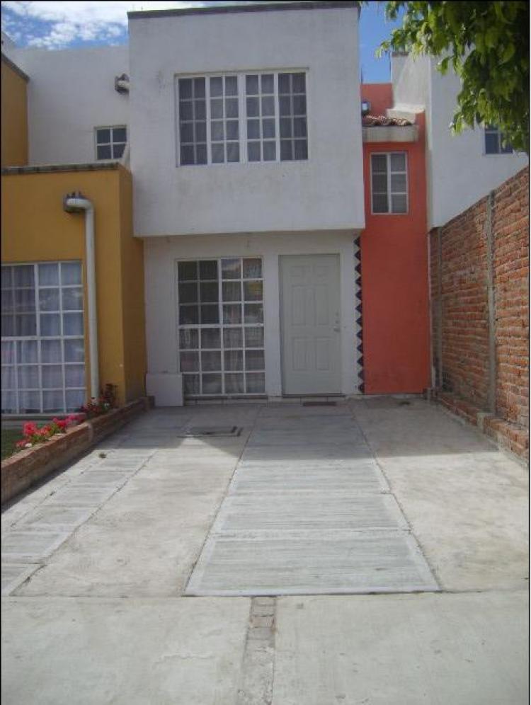 Foto Casa en Renta en Len de los Aldama, Guanajuato - $ 4.000 - CAR20505 - BienesOnLine