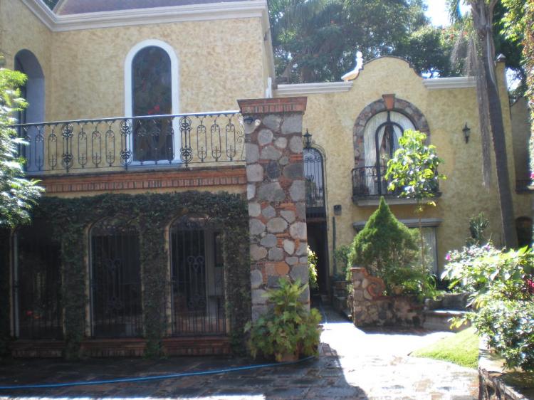 Foto Casa en Venta en Acapatzingo, Cuernavaca, Morelos - $ 6.500.000 - CAV14797 - BienesOnLine