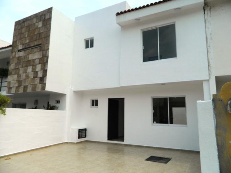 Foto Casa en Venta en Fracc Villasol, calle Sol Puerto Vallarta, Jalisco, Puerto Vallarta, Jalisco - $ 1.270.000 - CAV81583 - BienesOnLine