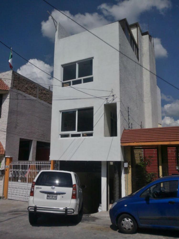 Foto Casa en Venta en Cumbres del Valle, Tlalnepantla, Mexico - $ 1.850.000 - CAV108220 - BienesOnLine