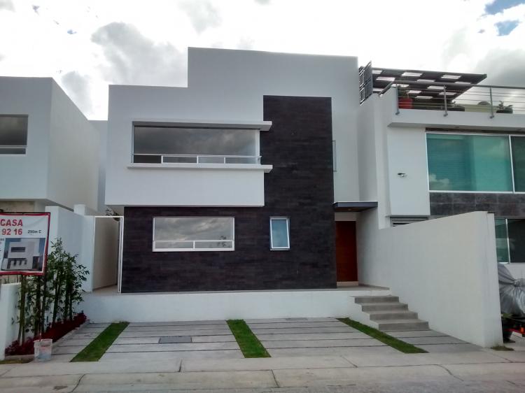 Foto Casa en Venta en CUMBRES DEL LAGO, JURIQUILLA., Juriquilla, Queretaro Arteaga - $ 3.900.000 - CAV198851 - BienesOnLine