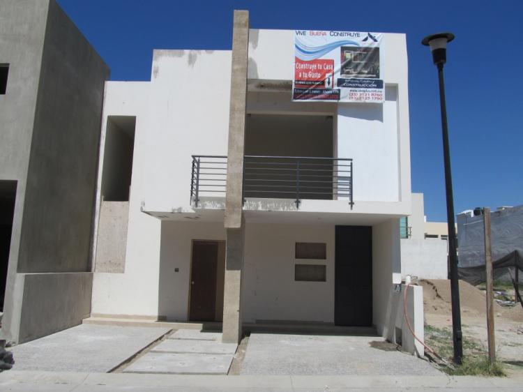 Foto Casa en Venta en Del Pilar Residencial, Tlajomulco de Ziga, Jalisco - $ 2.350.000 - CAV106631 - BienesOnLine