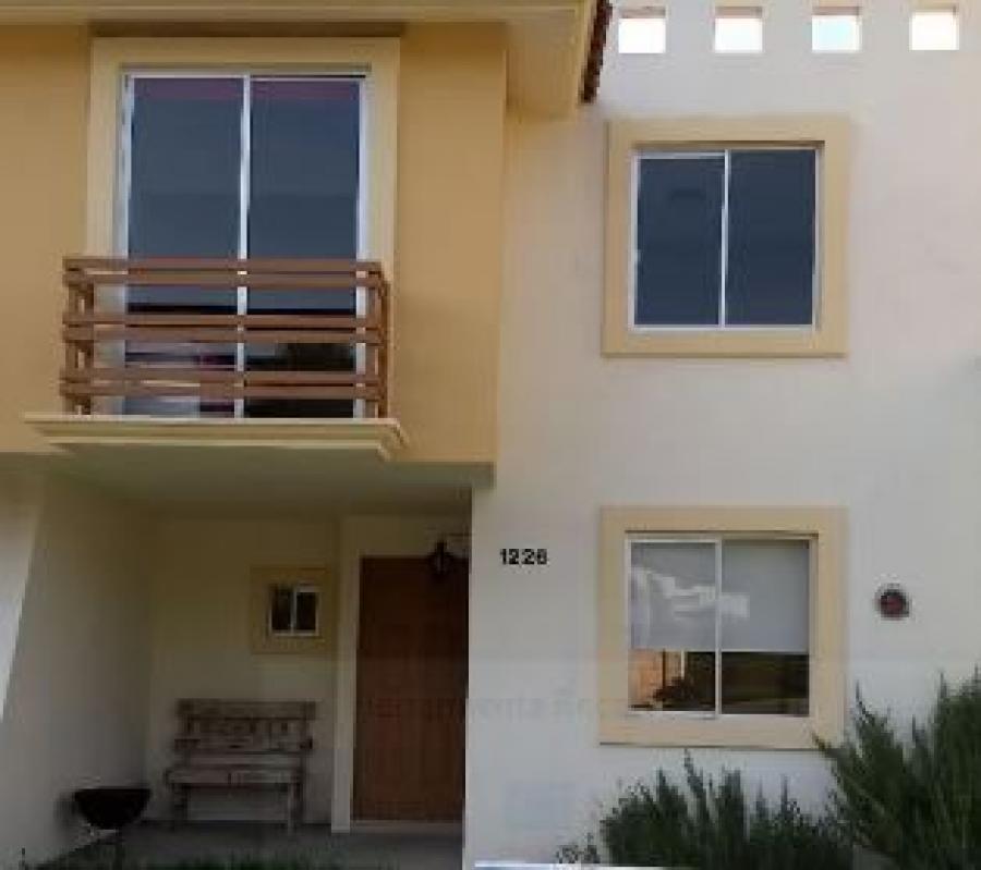 Foto Casa en Venta en VILLAS DE SAN MARTIN, Tlajomulco de Ziga, Jalisco - $ 1.350.000 - CAV345288 - BienesOnLine