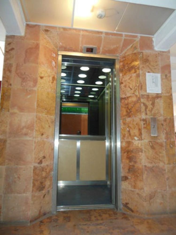 Home in Metric Way