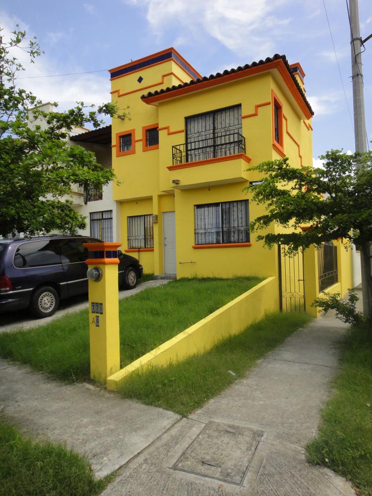 Casa en Venta en Jardines del Llano, Villa de Alvarez, Colima, Ciudad