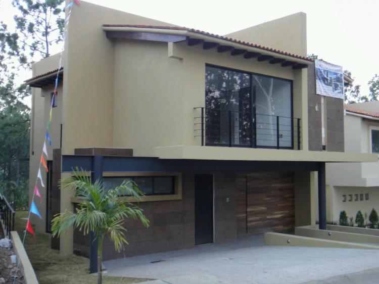 Foto Casa en Venta en Club de Golf Altozano, Morelia, Michoacan de Ocampo - $ 3.700.000 - CAV30191 - BienesOnLine
