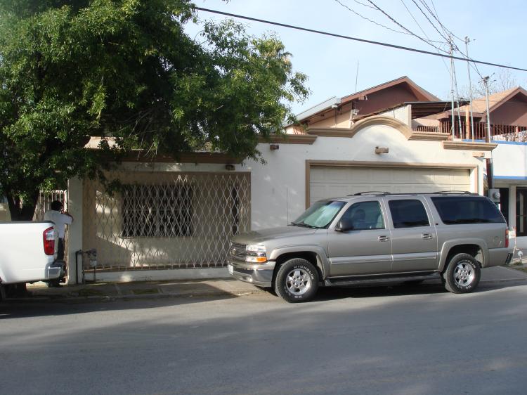 Foto Casa en Venta en Burocrata, Nuevo Laredo, Tamaulipas - U$D 80.000 - CAV24154 - BienesOnLine